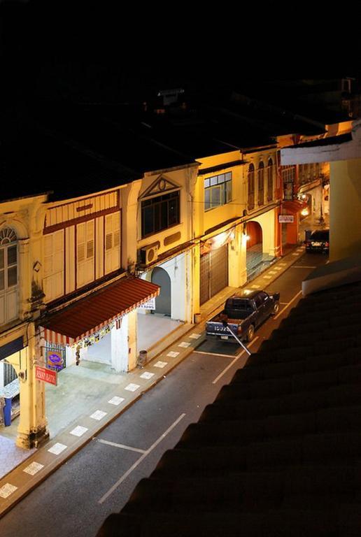 99 Oldtown Boutique Guesthouse Sha Extra Plus Phuket Exterior photo