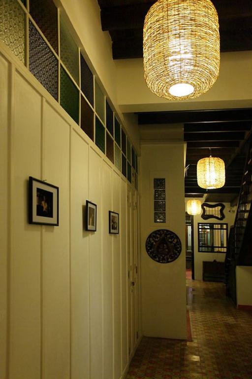 99 Oldtown Boutique Guesthouse Sha Extra Plus Phuket Exterior photo