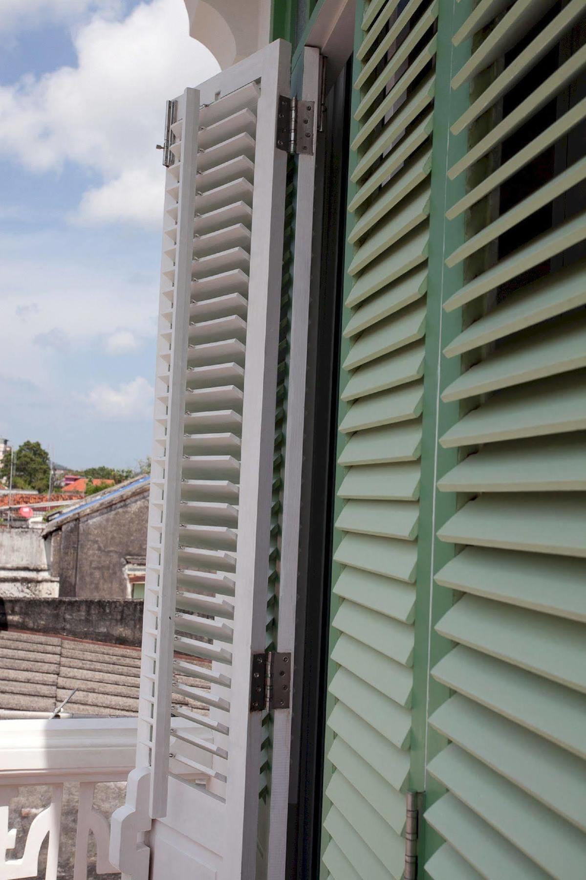 99 Oldtown Boutique Guesthouse Sha Extra Plus Phuket Exterior photo