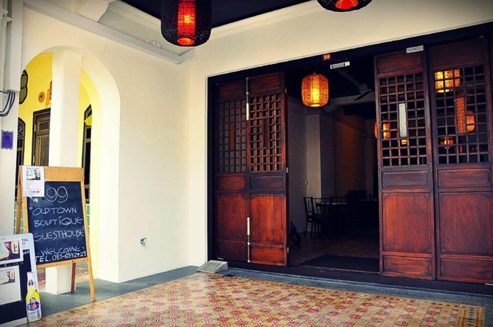 99 Oldtown Boutique Guesthouse Sha Extra Plus Phuket Exterior photo